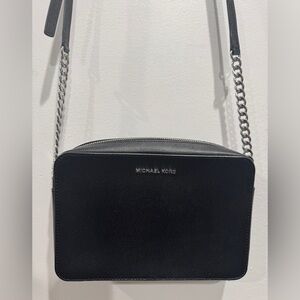 Black Michael Kors Jetset Crossbody Bag